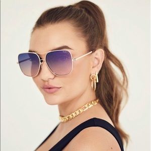 QUAY | STOP AND STARE SUNNIES🌟